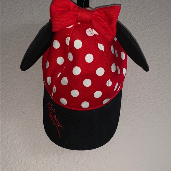 Disney Accessories - Minnie Mouse Hat